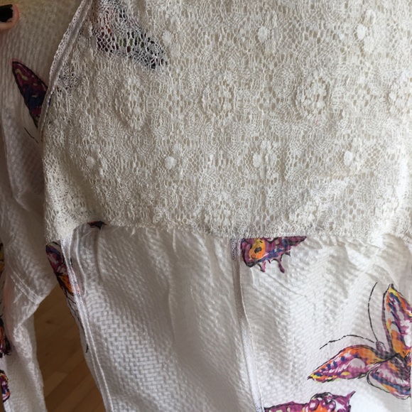 Silk and lace butterfly top - Picture 7 of 8